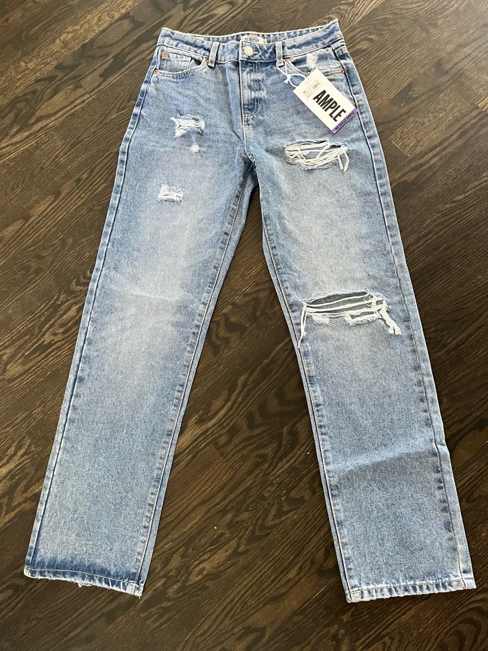NWT Refuge Denim Slouchy Light Blue Mid-Rise Distressed Relaxed Jeans Size 01
